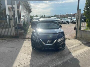 Cars: NISSAN QASQAI