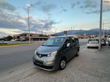 Cars: Nissan NV 200