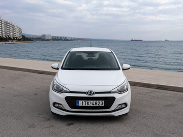 Cars: Hyundai i20