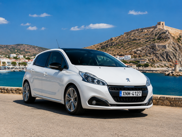 Cars: Peugeot 208 AUTOMATIC 