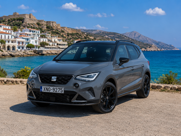 Cars: Seat Arona FR Automatic