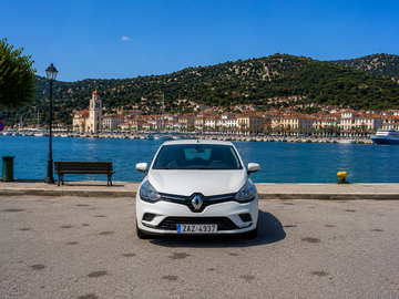 Cars: Renault Clio