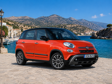 Cars: FIAT 500L