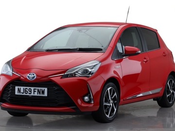 Cars: Toyota yaris hybrid