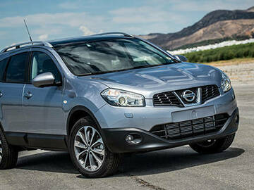 Cars: NISSAN QASHQAI 4X4