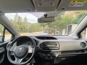 Cars: TOYOTA YARIS 2017