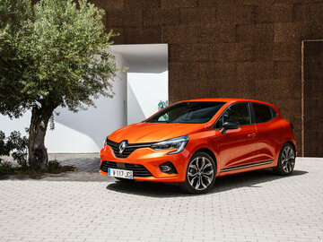 Cars: RENAULT CLIO